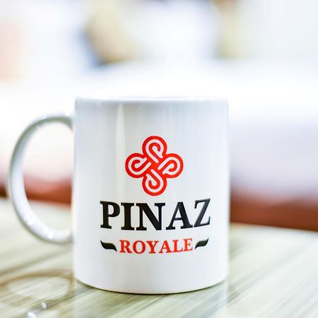Отель Pinaz Royale Амритсар Экстерьер фото